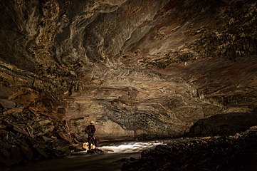 Пештерата Грута Ангелика (Ангелска Пештера)