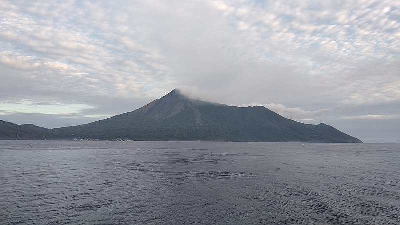 File:Gunung Karangetang (5).jpg