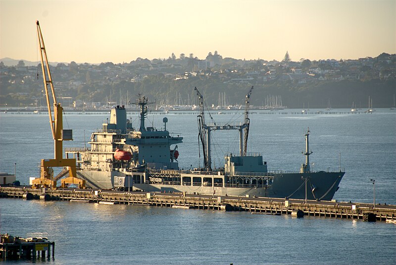 File:HMNZS Endeavour (A11).jpg