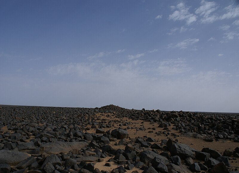 File:Hani Hayajneh - Pic5 for Wikipidea.jpg - NE Badiya - Volcanic Desert - Jordan.jpg