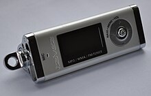 An iRiver iFP-190 player, with a built-in microphone for voice recording IRiver iFP-190TC,1.jpg