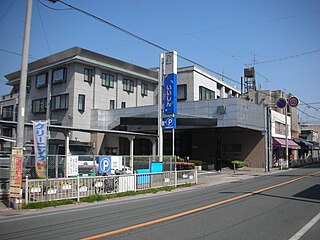 外観：飯塚信用金庫の本店
