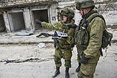 Pasukan Rusia membersihkan ranjau di Aleppo, Suriah