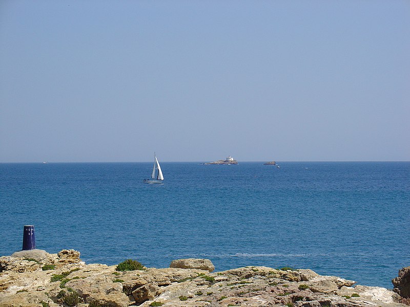 File:Islas Hormigas - Cabo de Palos.jpg