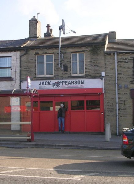 File:Jack Pearson Turf Accountant - Bradford Road - geograph.org.uk - 1717302.jpg