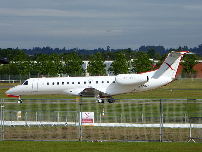 File:JetSuiteX N728AE at Farnborough, July 2016.jpg