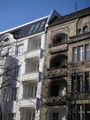 Contrast between restored and unrenovated Jugendstil houses
