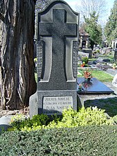 Grab von Julius Kniese auf dem Stadtfriedhof
