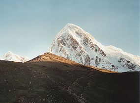 Peak in front of Pumori