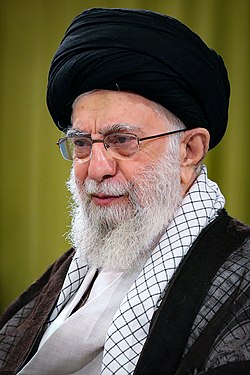 Али Хаменеи в мае 2022 года