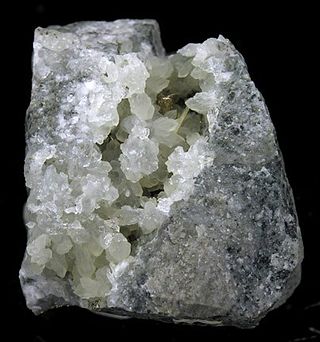 <span class="mw-page-title-main">Krennerite</span> Gold telluride mineral