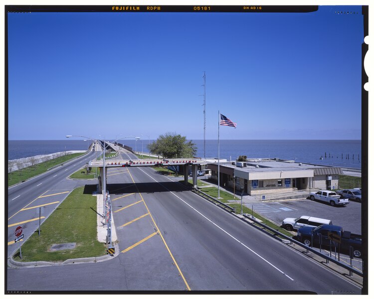 File:Lake Pontchartrain Causeway Southern Toll Plaza HAER LA-21-2.tif