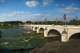 La Loire sous le pont Wilson