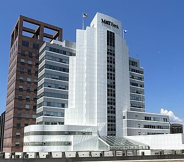 Bridgeport Center - An 18-floor postmodern building designed by Richard Meier and built 1989. It is the tallest building in Bridgeport.