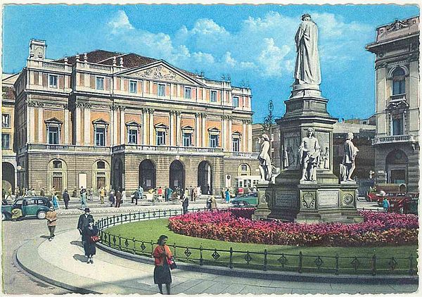Piazza della Scala in the 1960s, looking north-west; the monument to Leonardo, La Scala on the background, and a corner of the Banca Commerciale Italiana Palace on the far right