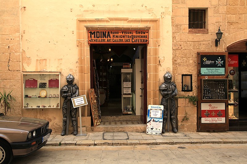 File:Malta - Mdina - Pjazza San Publiju 06 ies.jpg