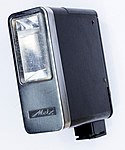 Front view of an Metz 171 mecablitz - Compact electronic flash, 1967