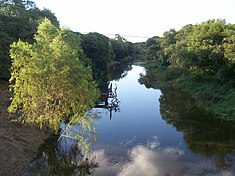 Le río Negro traverse trois des quatre localités du Gran Resistencia.