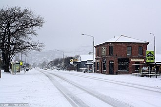 Snowfall in the Christchurch suburb of Woolston. New Zealand blizzard, 2011.jpg