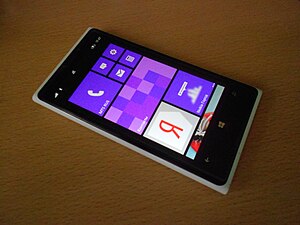 Nokia Lumia 920 white.JPG