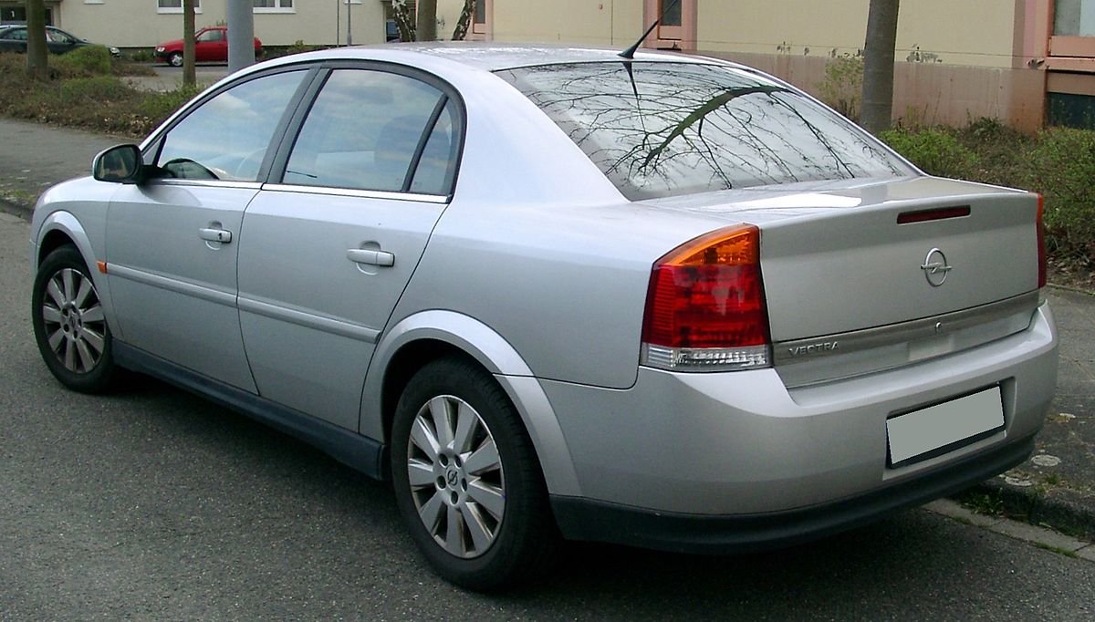 File:Opel Vectra C rear 20080331.jpg - Wikimedia Commons