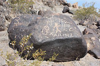 Petroglyph Site am nordöstlichen Ende der Bergkette