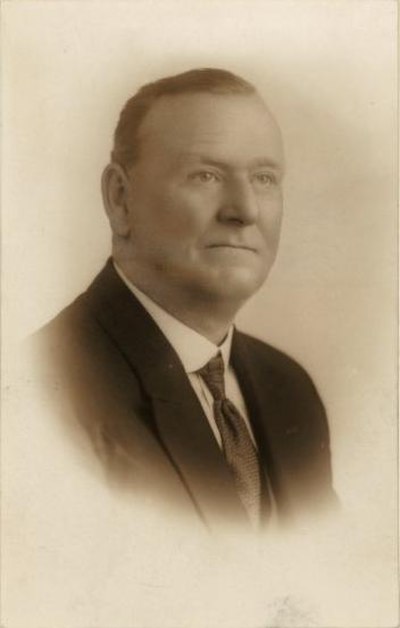 Patrick Mooney (1880–1942), Mayor (1925) and Senator for New South Wales (1931–1932).