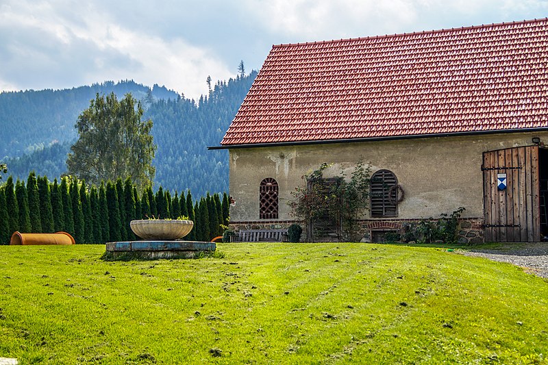 File:Pfarrhof Sankt Margarethen bei Knittelfeld.jpg