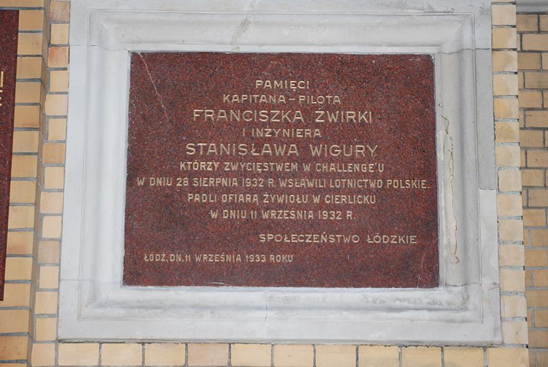 File:Plaque Żwirko Wigura, Cathedral Łódź.jpg