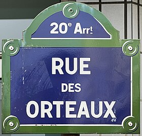 Voir la plaque.