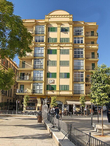 File:Plaza de la Merced 14, Málaga.jpg