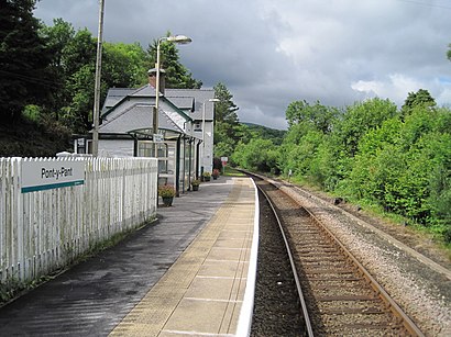 How to get to Pont-Y-Pant with public transport- About the place