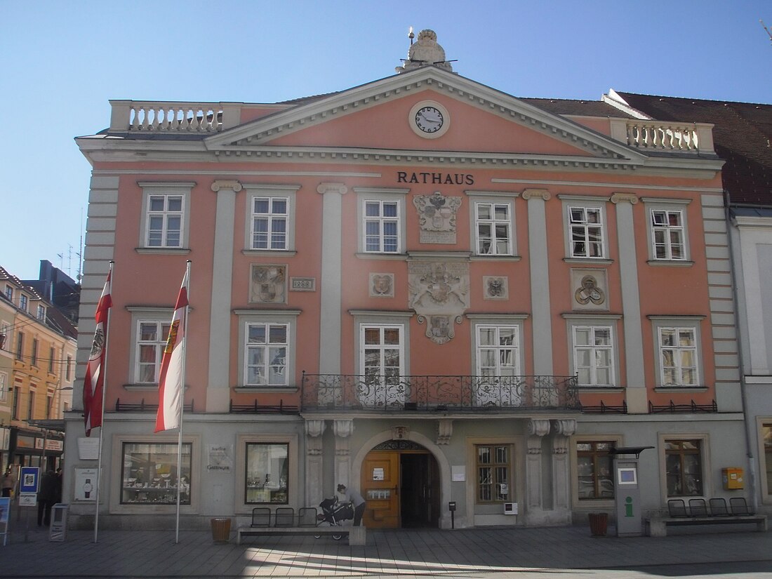 File:Rathaus WN.JPG