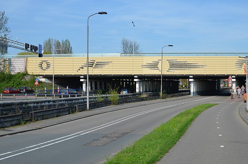 File:Rijksstraatweg Delft.jpg