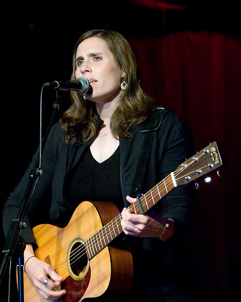 File:Rose Cousins @ High Noon Saloon.jpg