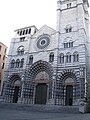 Italiano: Cattedrale di San Lorenzo, a Genova. La facciata.