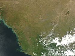 Satellite image of Guinea in February 2003.jpg