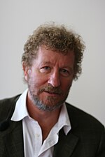 Miniatiūra antraštei: Sebastian Faulks