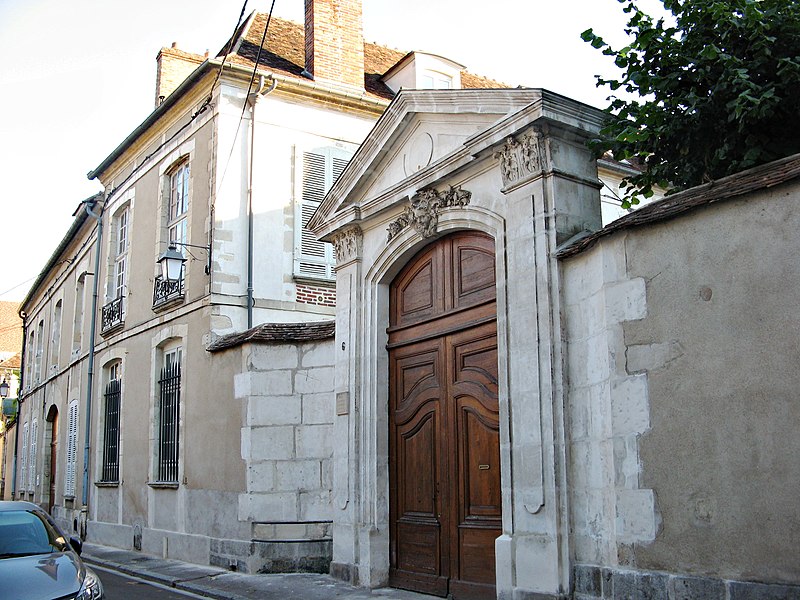 File:Sens-Hôtel Le Fournier d'Yauville.jpg