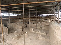 Una estructura protege las excavaciones de Shadiyaj