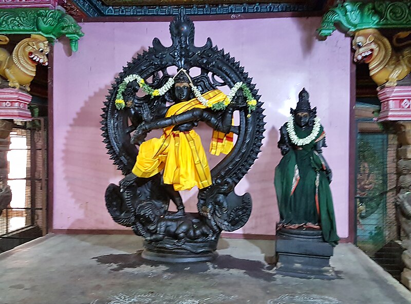 File:Shiva Nataraja and Parvati, Thousand-Pillared Hall, Meenakshi Temple, Madurai.jpg