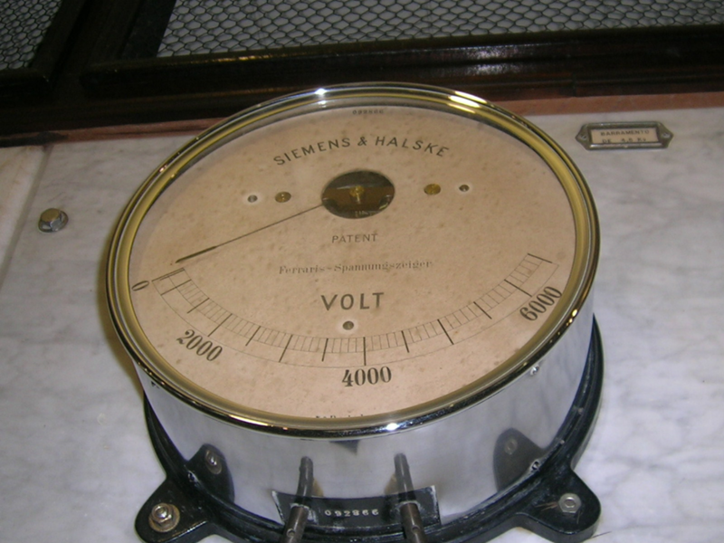 File:Siemens Legacy Voltmeter.png