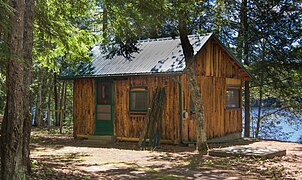 Kleine Hütte am Foote Lake.jpg