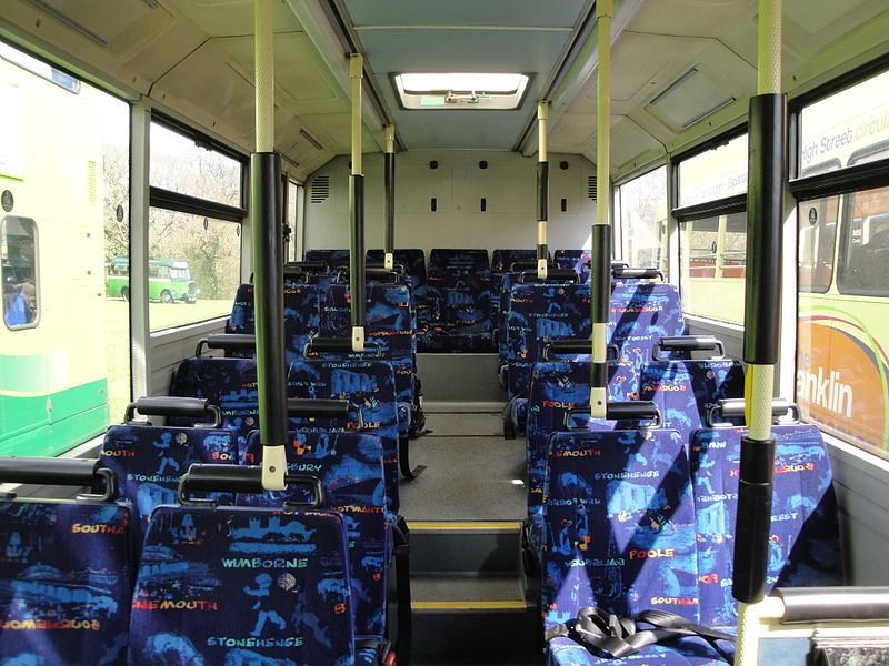 File:Southern Vectis 2620 R620 NFX interior.JPG