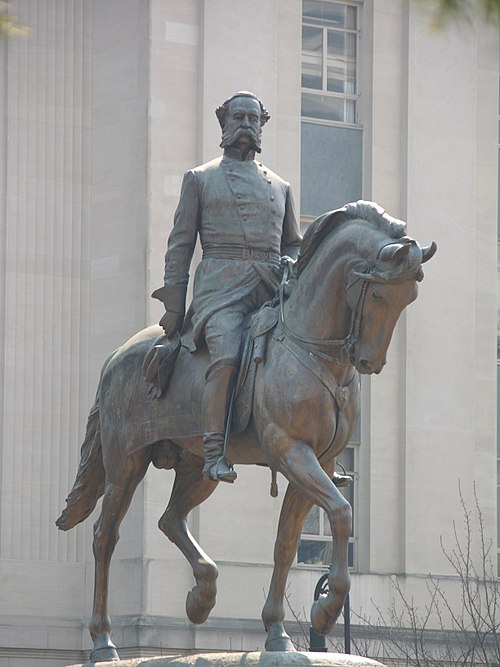 Wade Hampton statue on the South Carolina Statehouse lawn