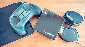 Gigabyte Brix Pro и ранний прототип Steam Controller