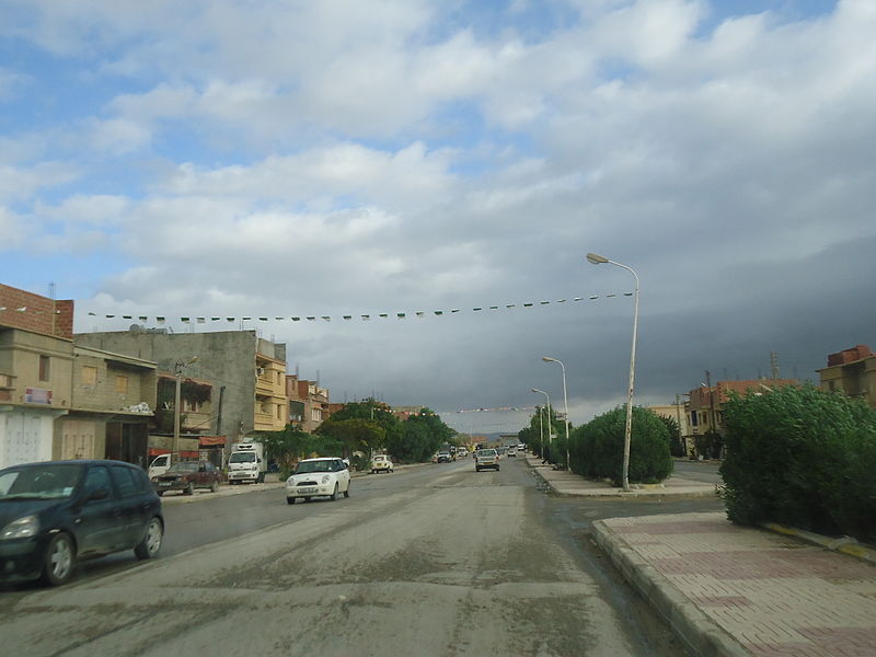 File:Street,El Mahmal.JPG