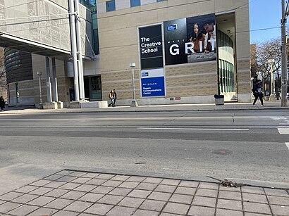 How to get to Rogers Communications Centre with public transit - About the place