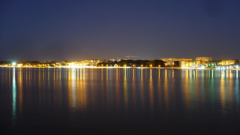 File:Tagus river in Seixal (3945364873).jpg