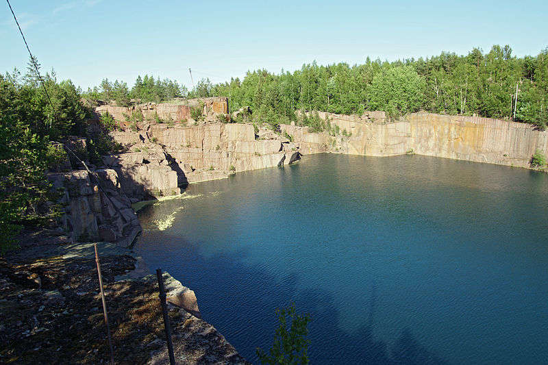 File:Taivassalo quarry 1.jpg